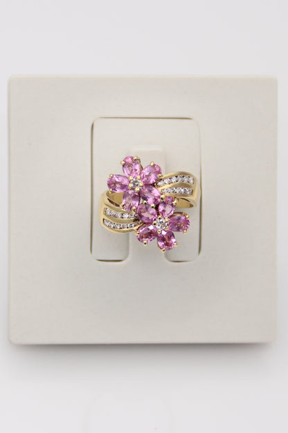 18K Yellow Gold Pink Sapphire Flower Ring with Diamonds