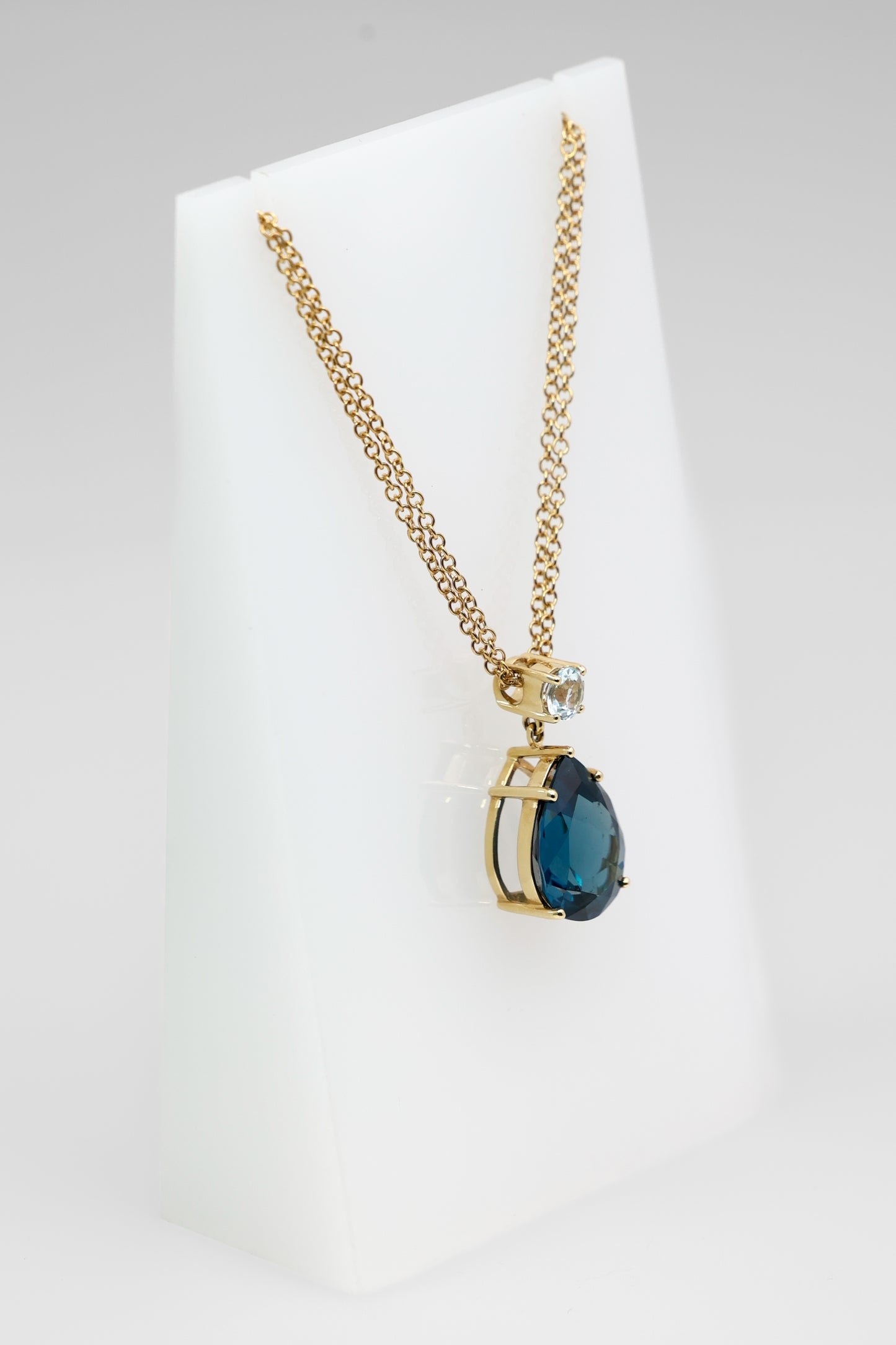 14k Large Blue Stone Pendant Necklace