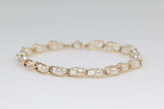 14k Yellow Gold Pearl Bracelet