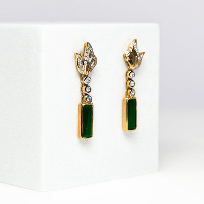 18K Yellow Gold Earrings with Diamonds and Green Stones