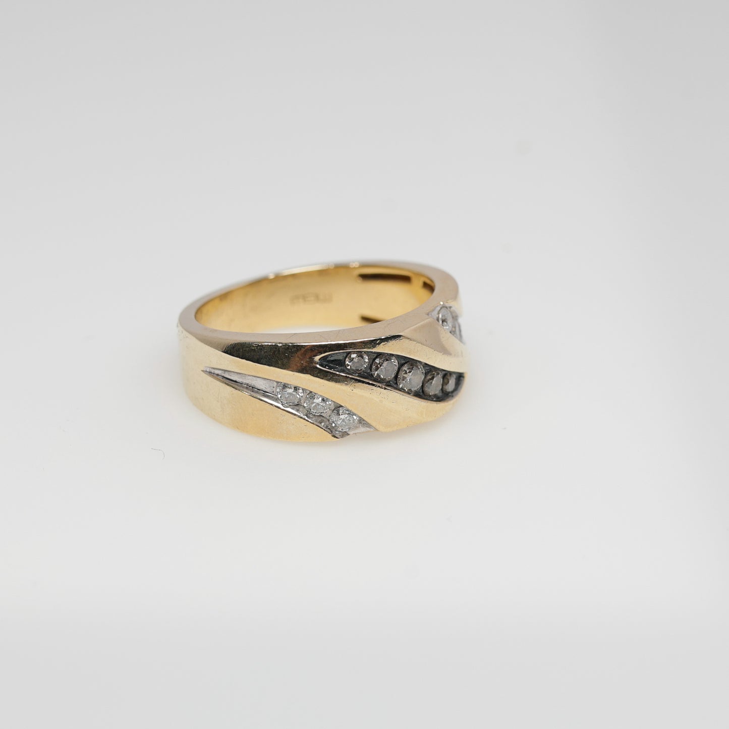 10K Yellow Gold Ring with Brown and White Diamonds