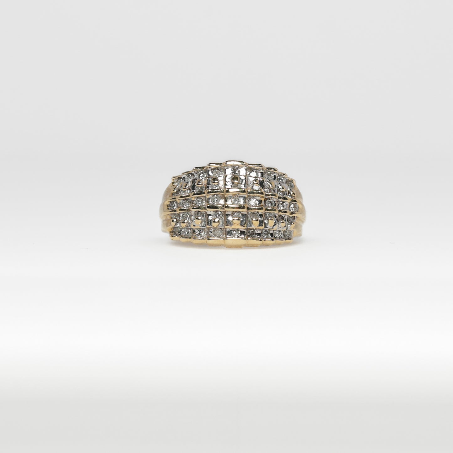 10K Ring with 3 Rows of Diamonds