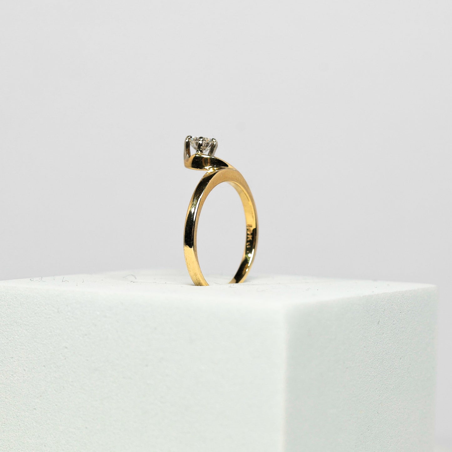 14K Solitaire Round Diamond Ring