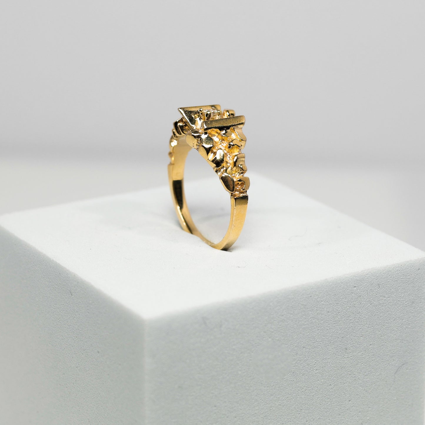 14K Yellow Gold Nugget Diamond Ring