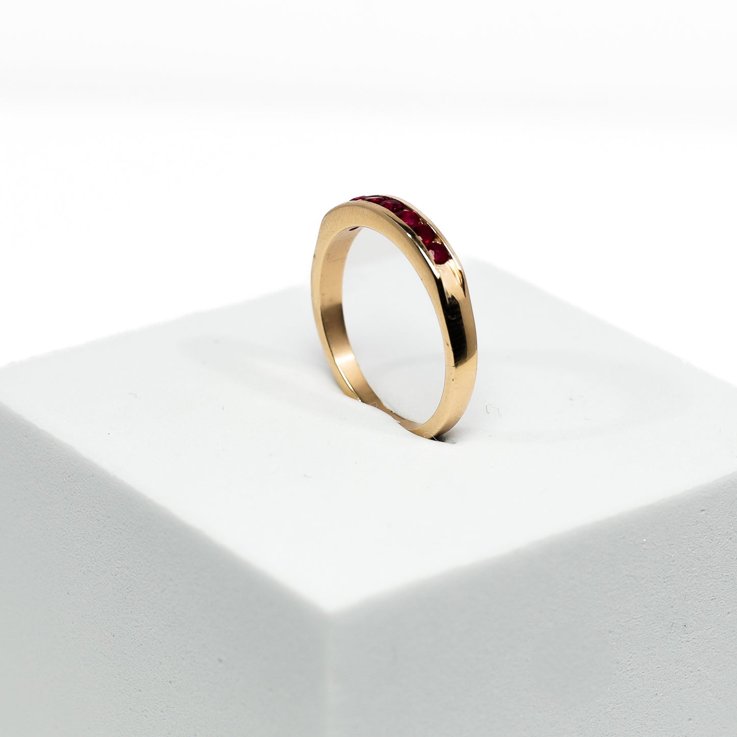 14K Yellow Gold Ring with Red Stones