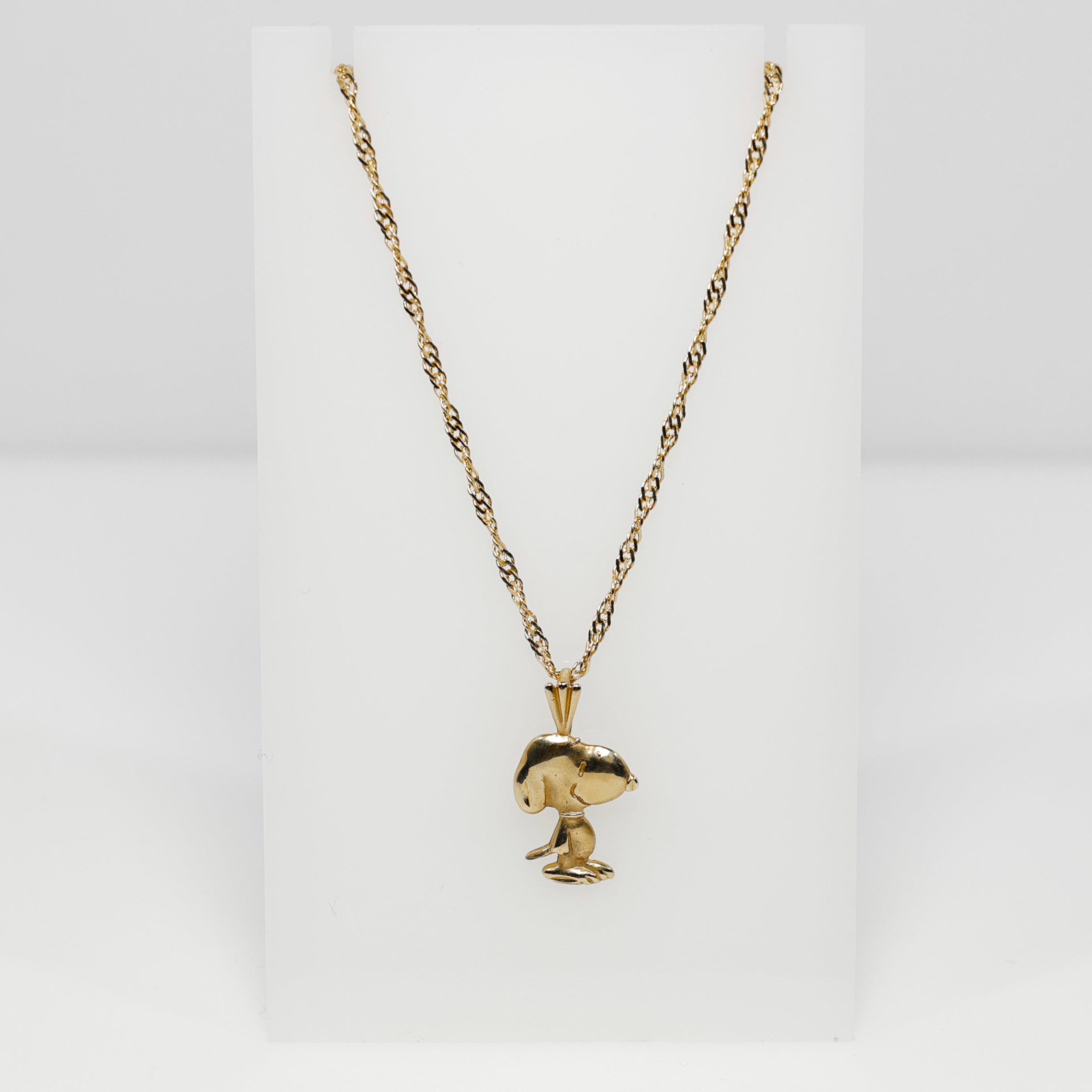 Gold snoopy necklace best sale