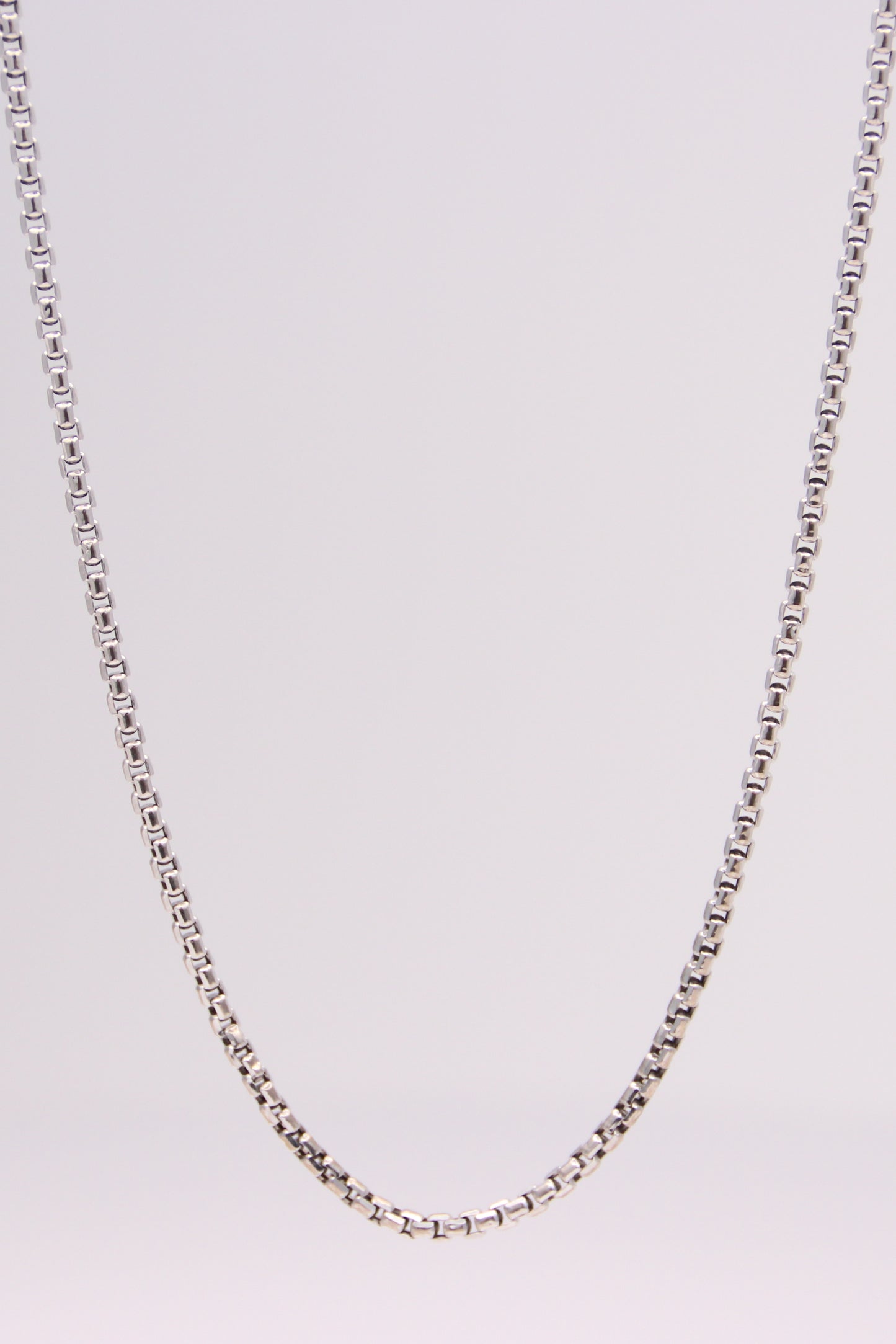 14K White Gold Rounded Box Necklace