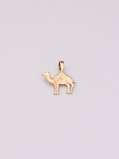 14k Camel Pendant