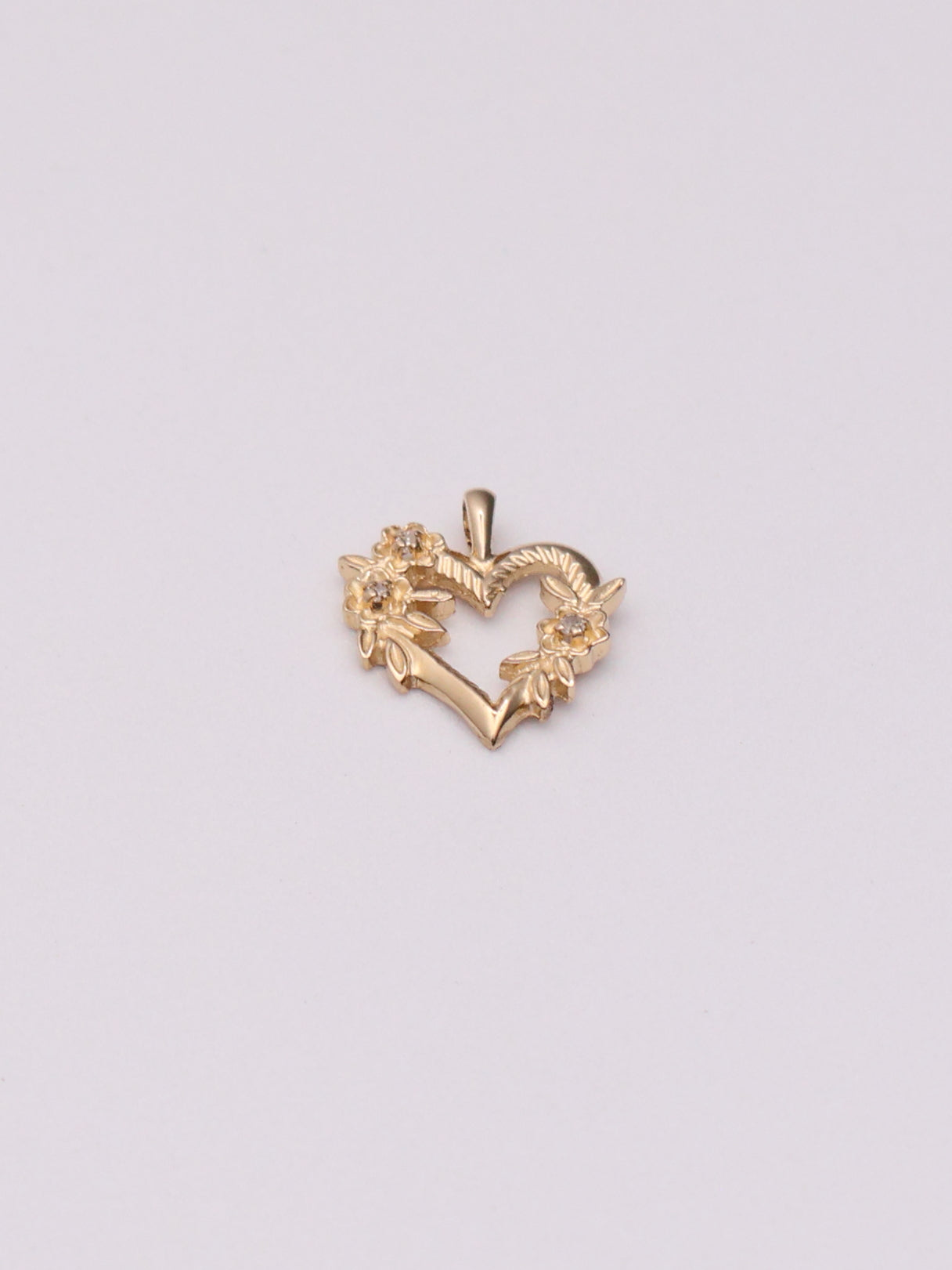 14k Floral Diamond Heart Pendant