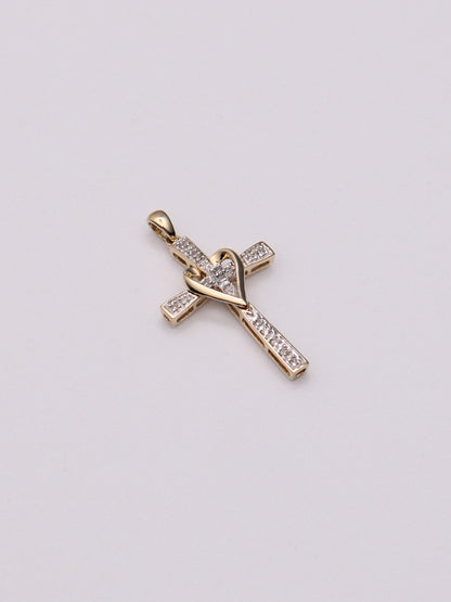 10k Diamond Heart Cross