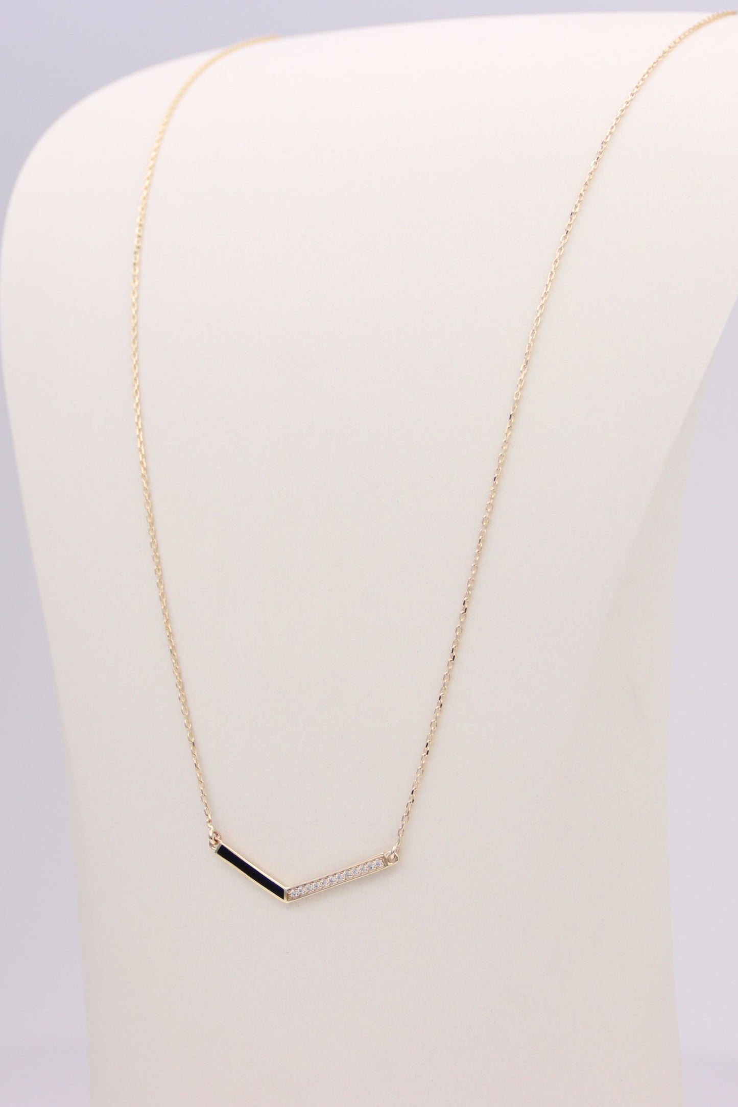 V-Shaped Gold Pendant Necklace