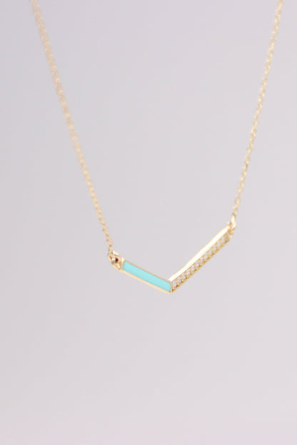 V-Shaped Gold Pendant Necklace