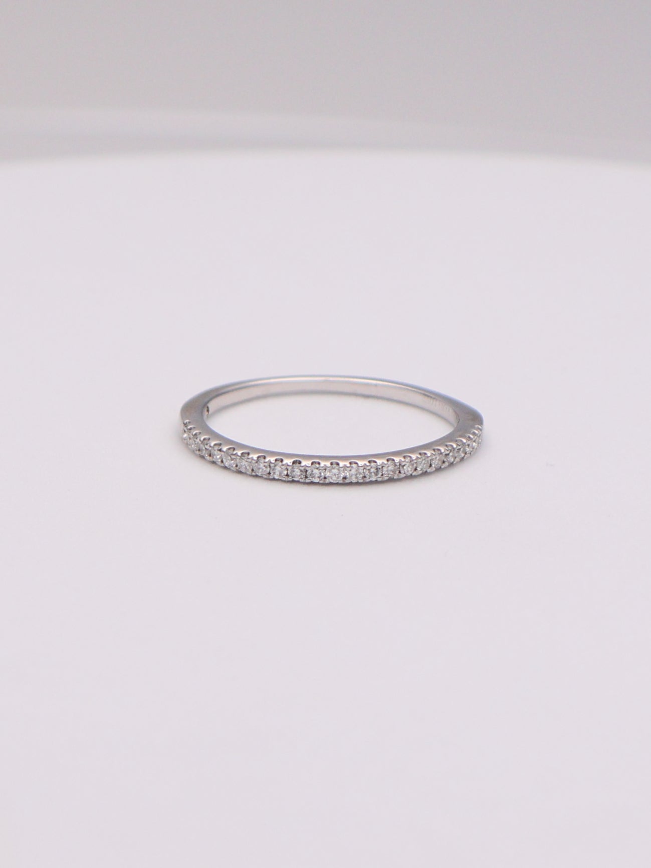 14k WG Diamond Band