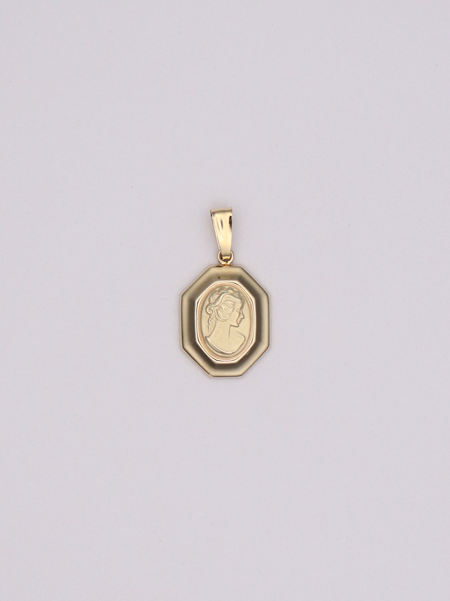 14k Gold Cameo Pendant