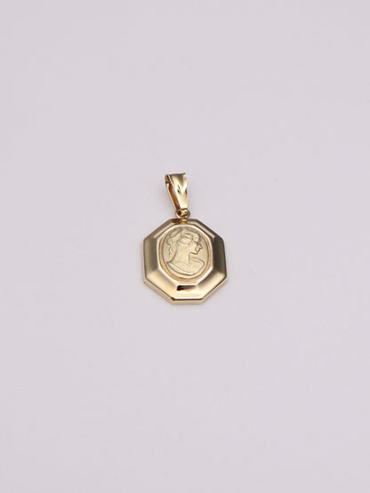 14k Gold Cameo Pendant