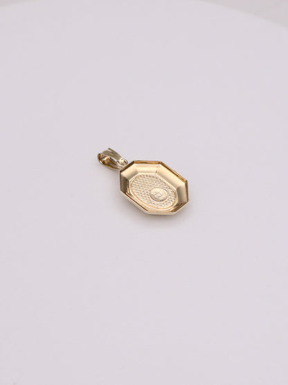 14k Gold Cameo Pendant