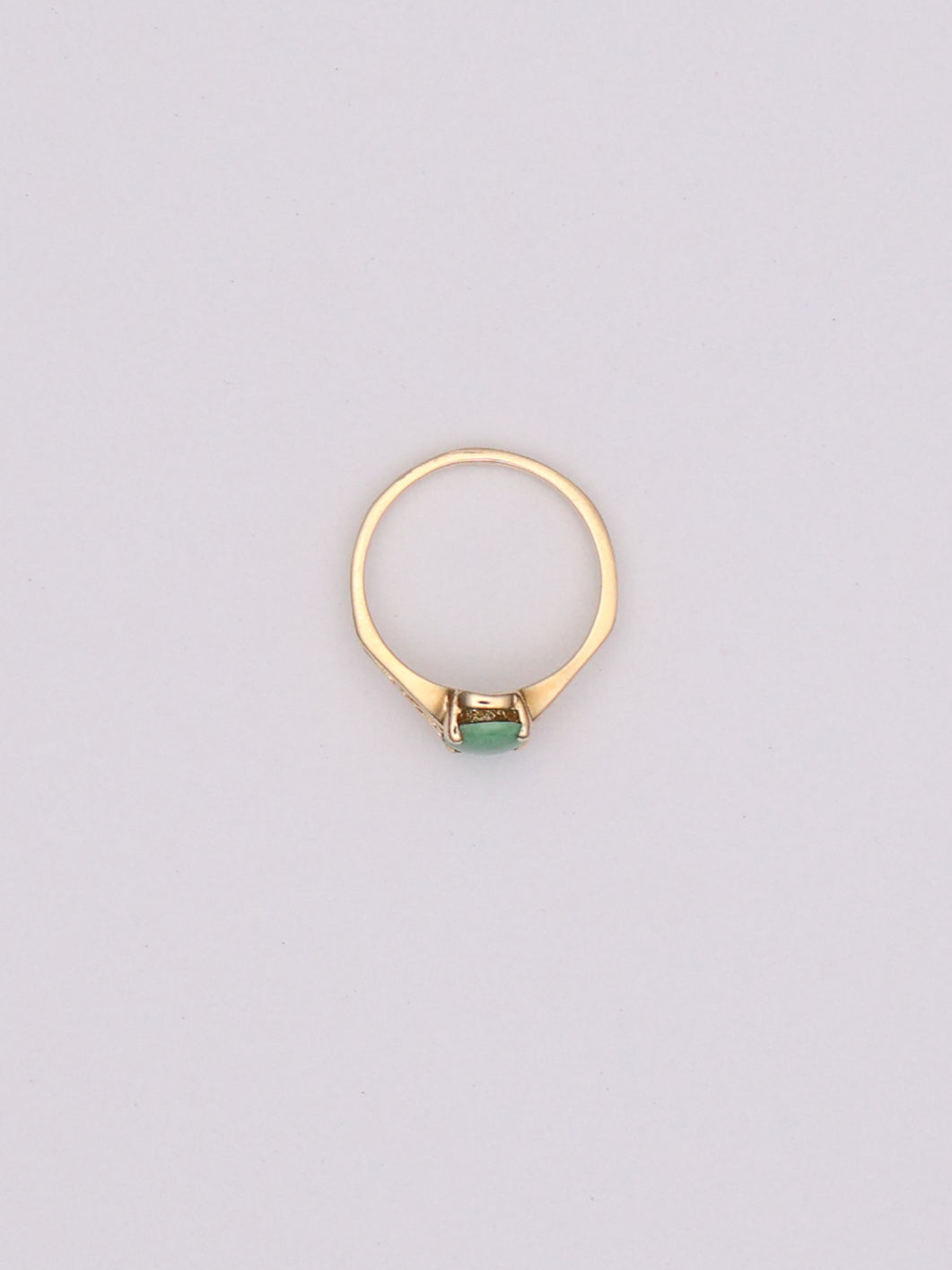 14k Oval Jade Ring