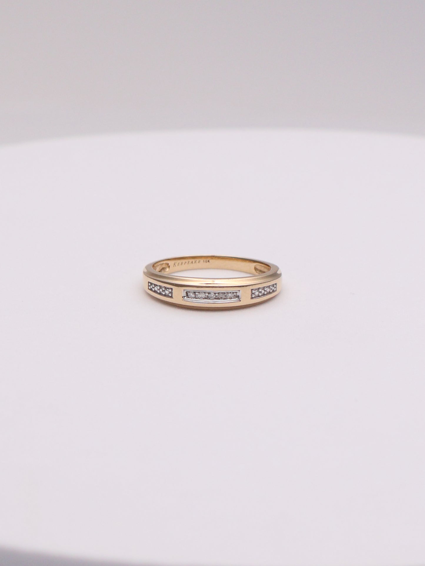 10k Diamond Chip Wedding Band