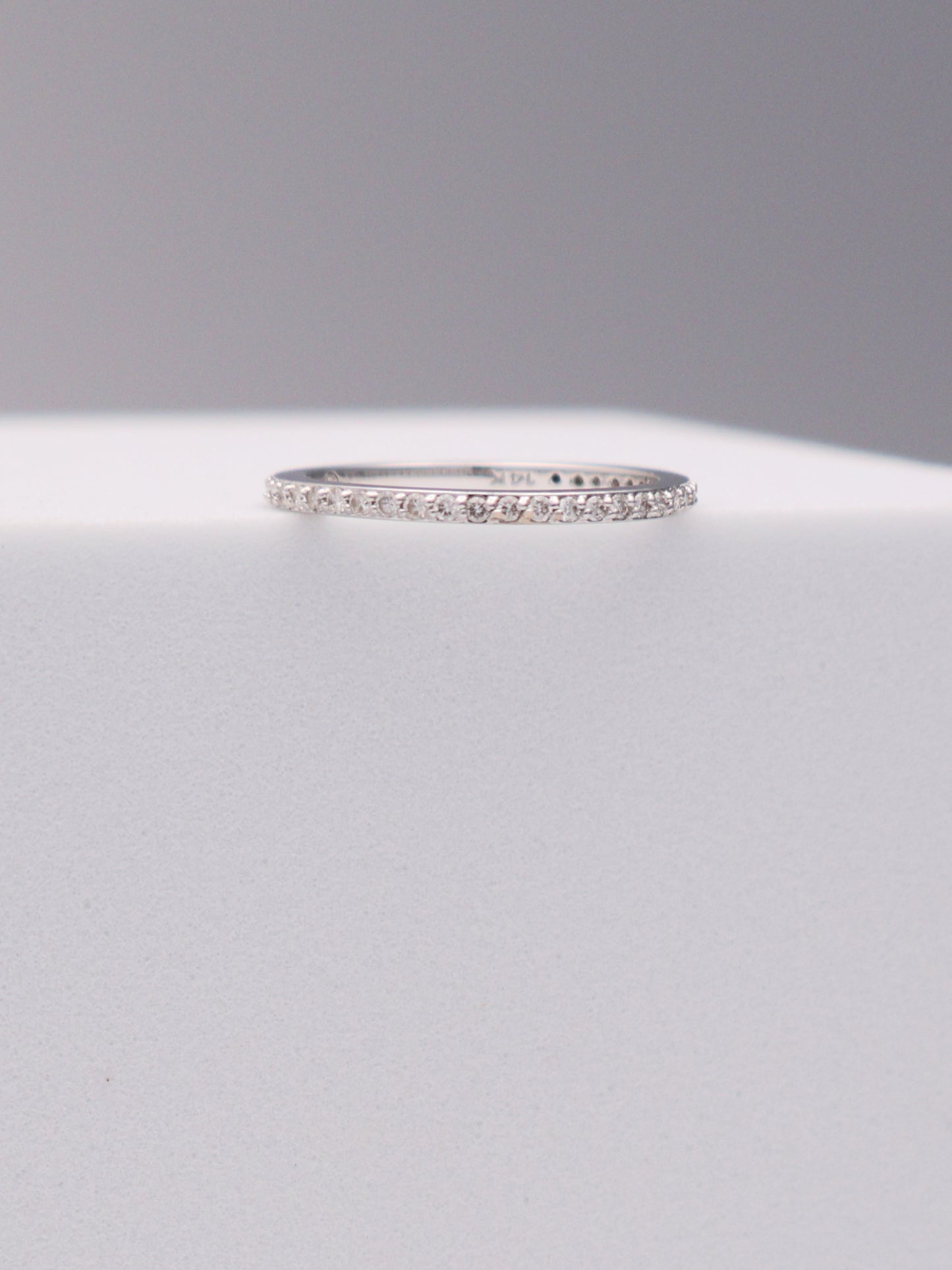 14k WG Diamond Band