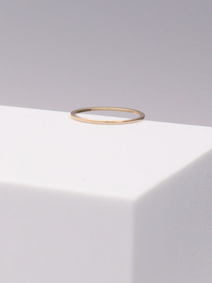 14k Thin Band