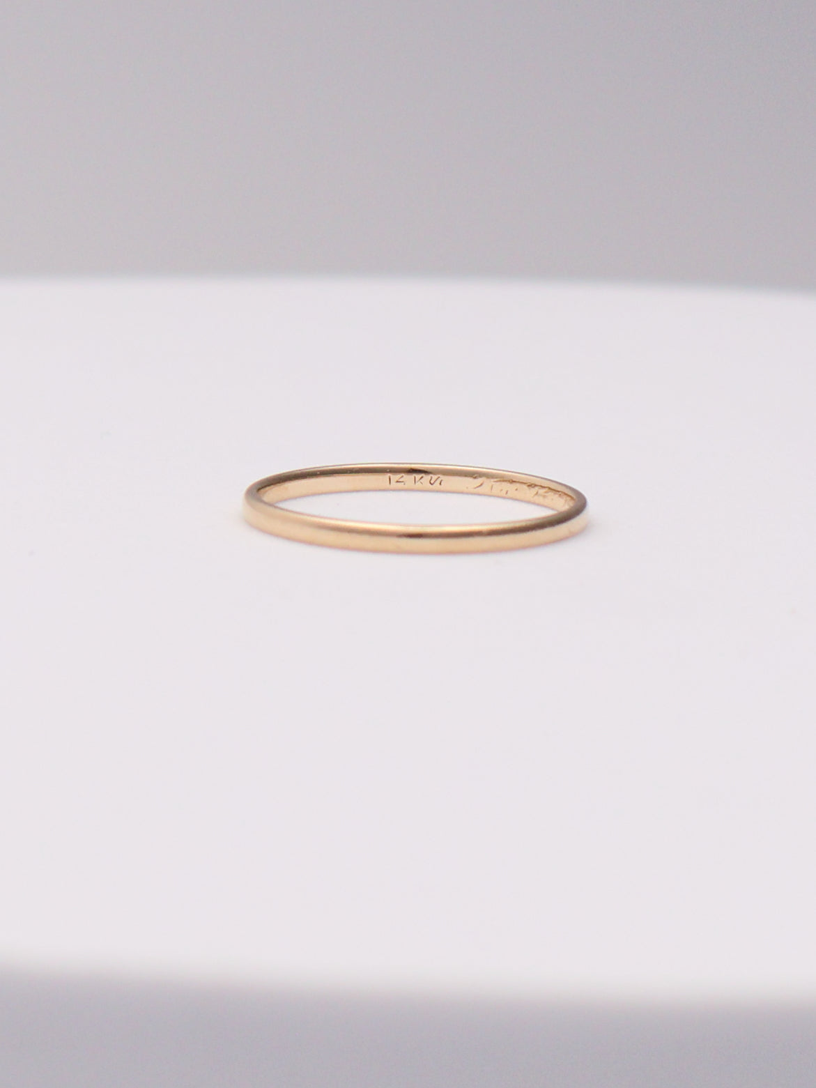 14k Thin Band Ring