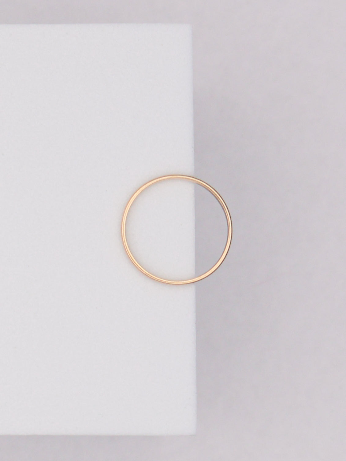 14k Thin Band Ring