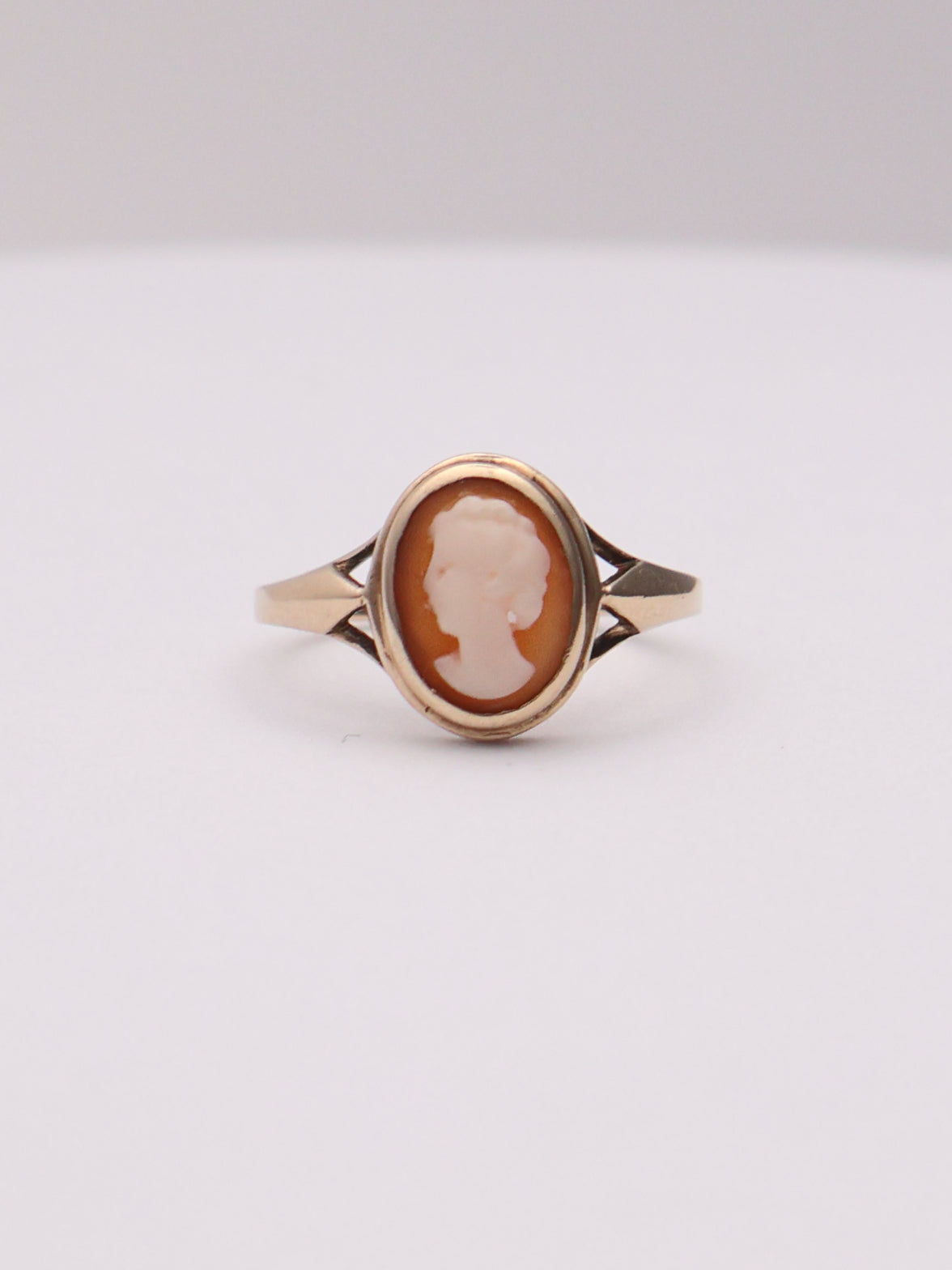 10k Orange Cameo Ring