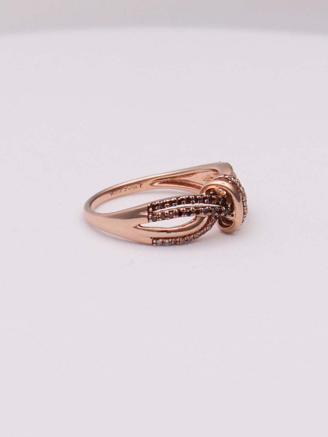 10k RG Diamond Twist Ring