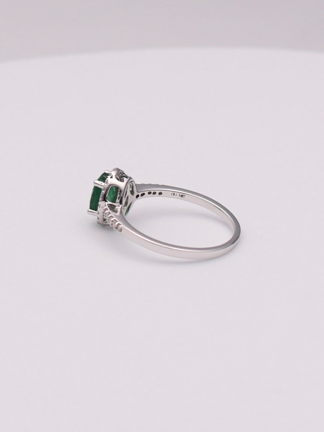 14k WG Emerald Ring