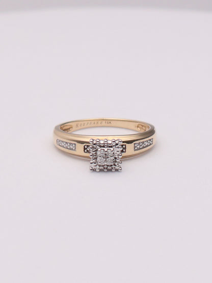 10k Diamond Chip Engagement Ring