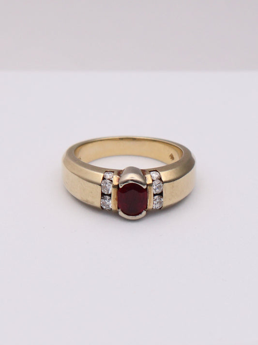 14k Oval Red Stone Ring