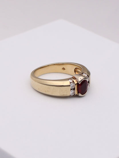 14k Oval Red Stone Ring