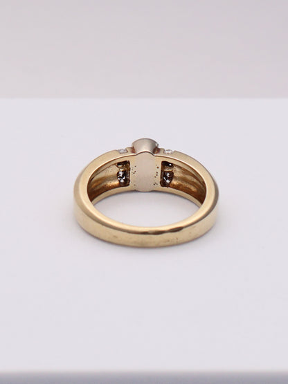 14k Oval Red Stone Ring