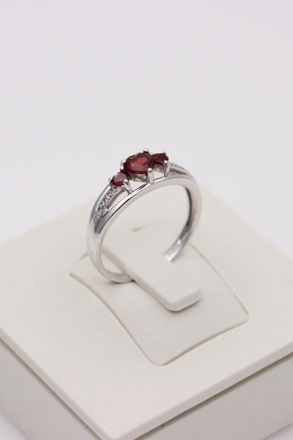 10K White Gold Ring with Heart Stones