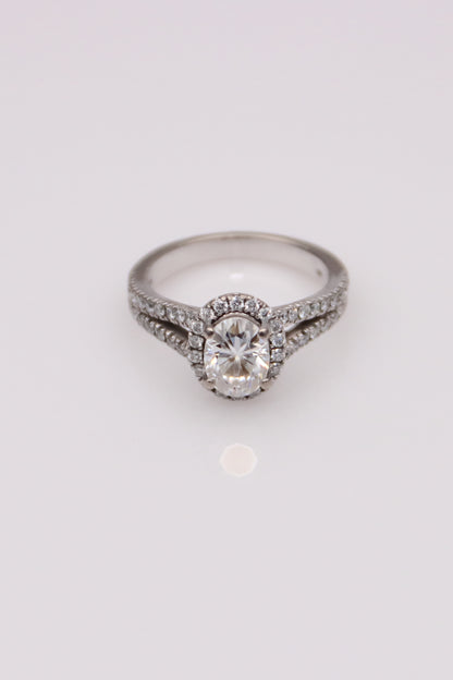 18K White Gold Moissanite Engagement Ring