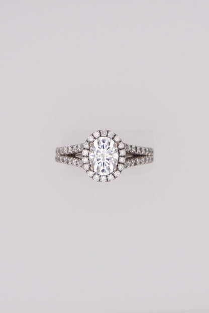 18K White Gold Moissanite Engagement Ring