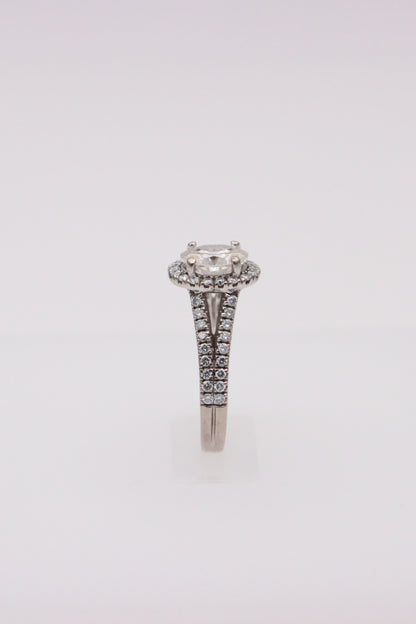 18K White Gold Moissanite Engagement Ring