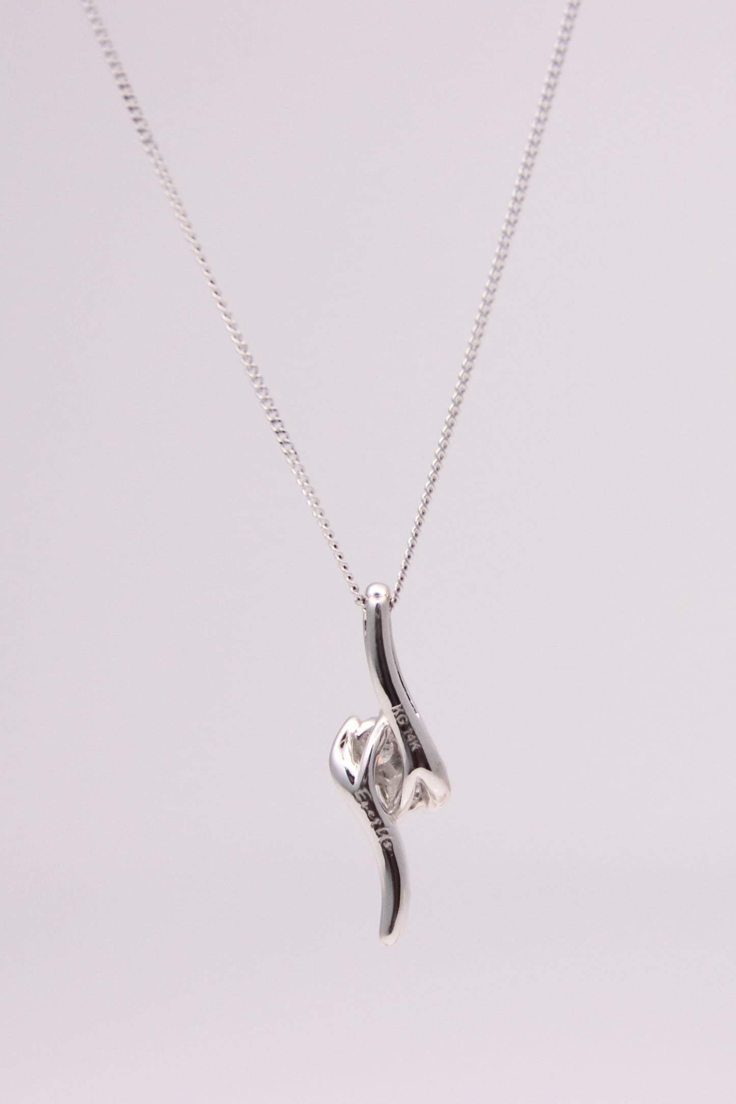 14K White Gold Waved Diamond Pendant Necklace