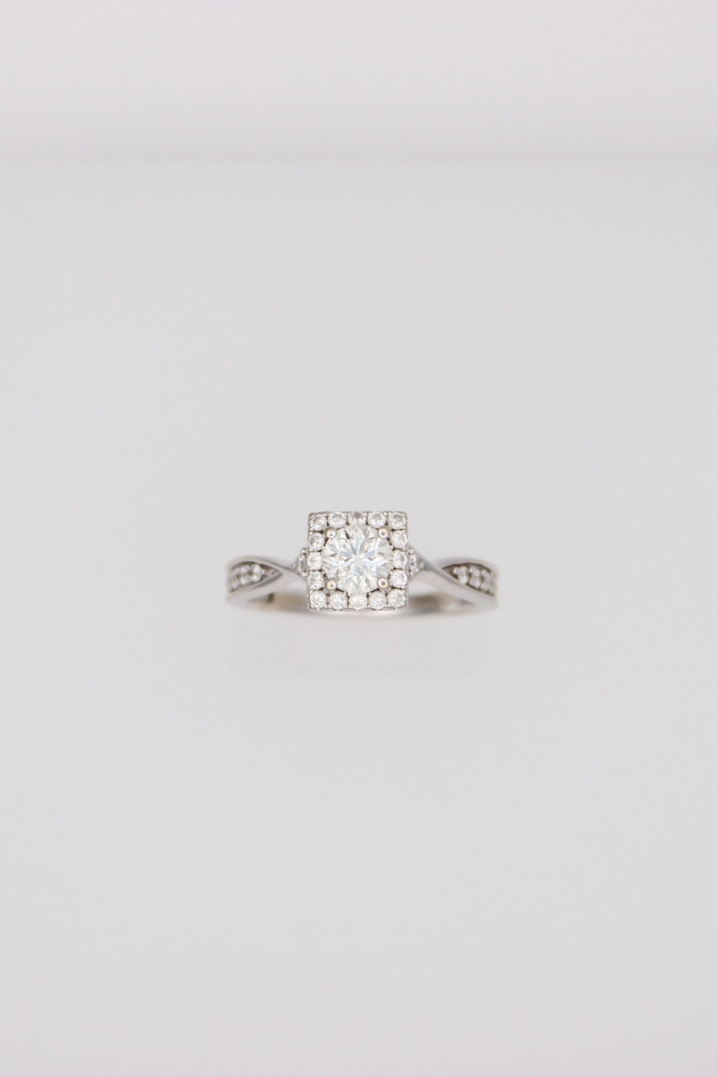 14K White Gold 'LEO' Diamond Ring